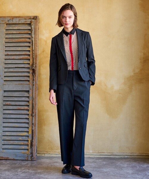 DRESSTERIOR（ドレステリア）の「【吸水速乾/接触冷感/UVカット】シェルタリングドライジャケット（テーラードジャケット・レディース・ブラック/オフホワイト・38/36/34）」の6枚目の写真