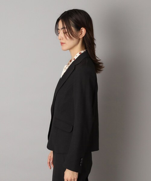 DRESSTERIOR（ドレステリア）の「【吸水速乾/接触冷感/UVカット】シェルタリングドライジャケット（テーラードジャケット・レディース・ブラック/オフホワイト・38/36/34）」の14枚目の写真