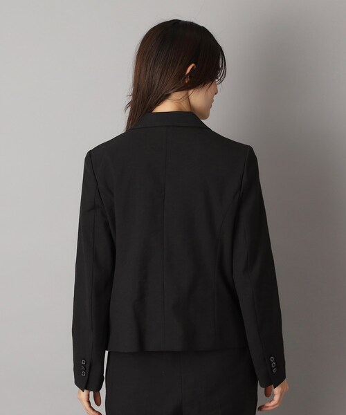 DRESSTERIOR（ドレステリア）の「【吸水速乾/接触冷感/UVカット】シェルタリングドライジャケット（テーラードジャケット・レディース・ブラック/オフホワイト・38/36/34）」の17枚目の写真