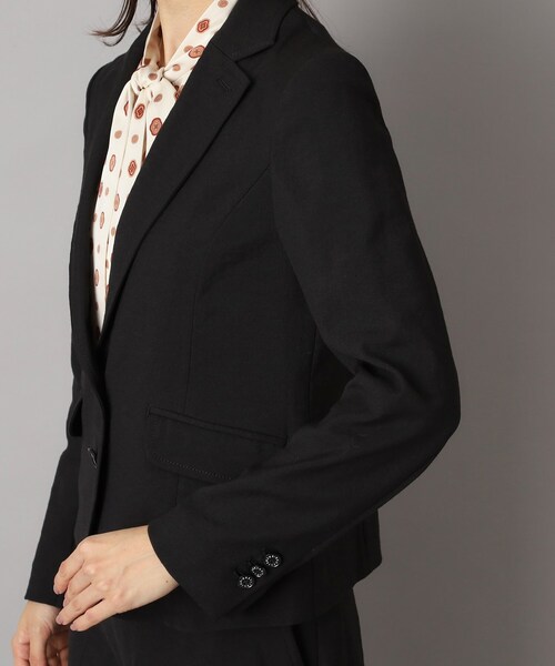 DRESSTERIOR（ドレステリア）の「【吸水速乾/接触冷感/UVカット】シェルタリングドライジャケット（テーラードジャケット・レディース・ブラック/オフホワイト・38/36/34）」の19枚目の写真