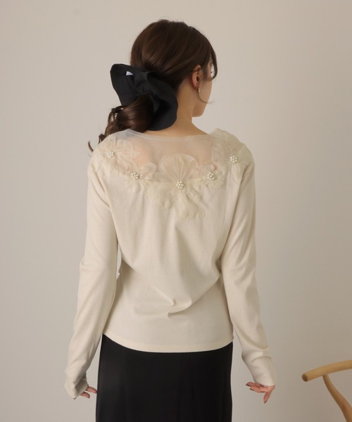 LAULEN（ローレン）の「sheer flower cut pullover /フラワーモチーフ シアー切り替え 長袖 プルオーバー（Tシャツ/カットソー・レディース・ブラック/アイボリー・FREE）」の10枚目の写真