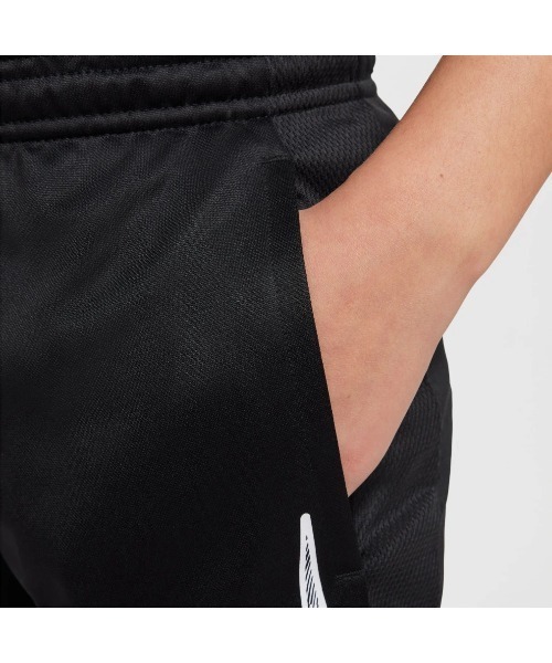 NIKE(ナイキ)の「《NIKEアパレル》K NK DF TRPHY23 SHORT GX(その他パンツ・キッズ・ブラック/ロイヤルブルー/スモークグレー/ダークネイビー・130/140/150/160)」の10枚目の写真