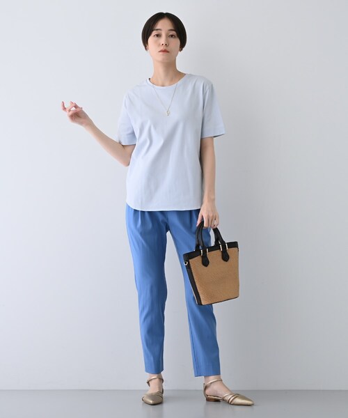 INDIVI（インディヴィ）の「【洗える】シンプルきれいめ無地Tシャツ（Tシャツ/カットソー・レディース・ホワイト/イエロー系その他/サックスブルー/チャコールグレー・38/34/05/15 /13/19）」の20枚目の写真