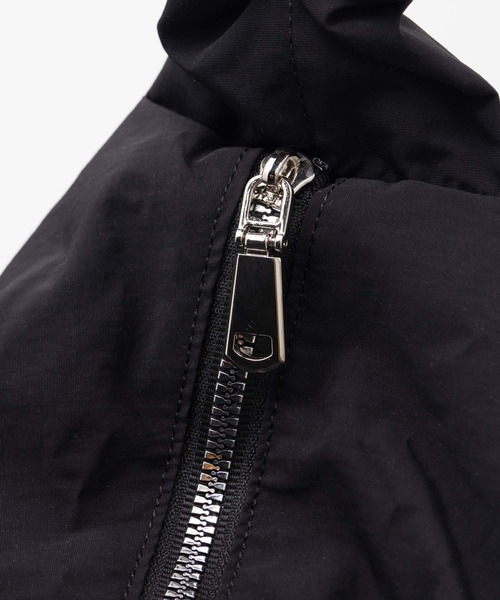 HusHusH（ハッシュアッシュ）の「【新色追加】HusHusH ハッシュアッシュ ギャザーショルダーバッグ（ショルダーバッグ・レディース・ブラック/グレー・フリー）」の20枚目の写真