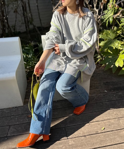 mi via loca(ミヴィアロカ)の「ウラケ リメイクデザイン ビッグシルエット スウェット(スウェット・レディース・ブラック/ピンク/アイボリー/トップグレー・FREE)」の3枚目の写真