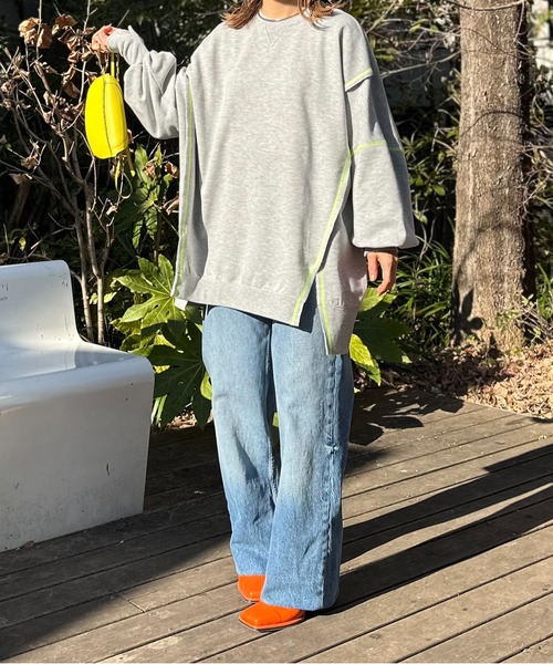 mi via loca(ミヴィアロカ)の「ウラケ リメイクデザイン ビッグシルエット スウェット(スウェット・レディース・ブラック/ピンク/アイボリー/トップグレー・FREE)」の21枚目の写真