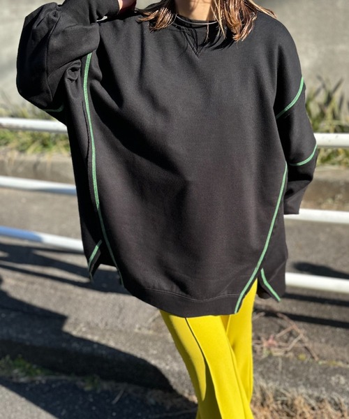 mi via loca(ミヴィアロカ)の「ウラケ リメイクデザイン ビッグシルエット スウェット(スウェット・レディース・ブラック/ピンク/アイボリー/トップグレー・FREE)」の11枚目の写真