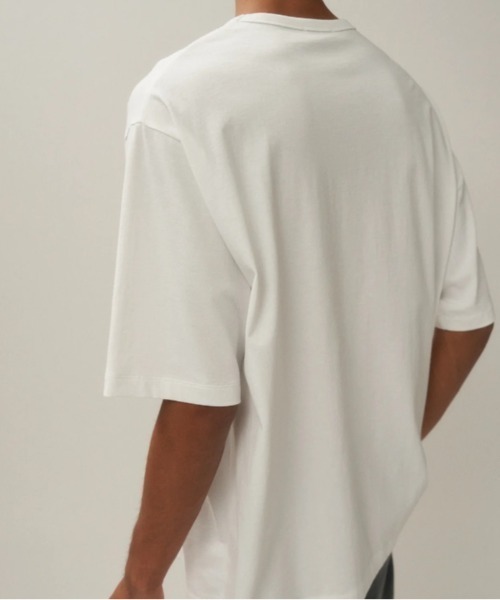 ATON（エイトン）の「ATON (エイトン)DRY COTTON JERSEY | CREWNECK T-SHIRT（Tシャツ/カットソー・メンズ・モスグリーン/ホワイト/ブラック・6/4/2）」の6枚目の写真