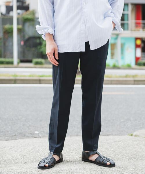 URBAN RESEARCH DOORS（アーバンリサーチドアーズ）の「『UR TECH DRYLUXE』『イージーケア/速乾/UVカット』テーパードパンツ（その他パンツ・メンズ・グリーン/ブラック/ネイビー/ベージュ系その他・SMALL/LARGE/MEDIUM/X-LARGE）」の4枚目の写真