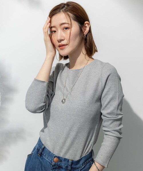 23区(ニジュウサンク)の「【SLOW/一部店舗限定】ラメリブジャージー ロングTシャツ(Tシャツ/カットソー・レディース・ライトグレー系/アイボリー系・40/38)」の4枚目の写真