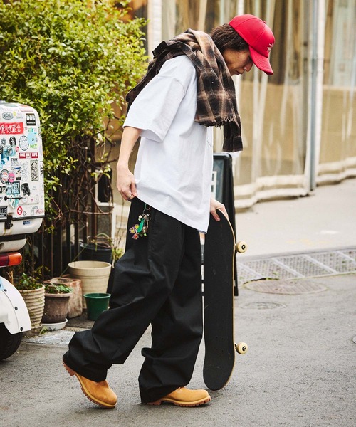 Dickies（ディッキーズ）の「限定展開 Dickies/ディッキーズ Dickies×FREAK'S STORE/ディッキーズ 別注 ワイドシルエット バレルレッグ ワークパンツ（チノパンツ・メンズ・ブラック系その他/ブラック/ダークインディゴブルー/ベージュ・LARGE/MEDIUM/SMALL）」の18枚目の写真