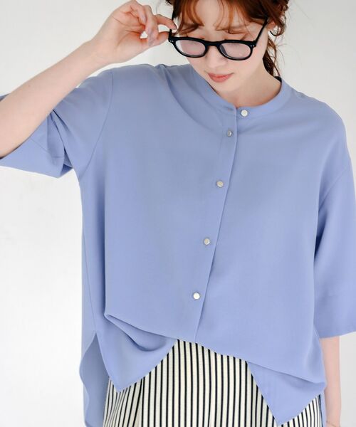 le.coeur blanc（ルクールブラン）の「★NO.1ヒット大人気ブラウス★2WAYジョーゼットブラウス（シャツ/ブラウス・レディース・オフホワイト/サックスブルー/ダークグレー/ネイビー/ブラック・38）」の5枚目の写真