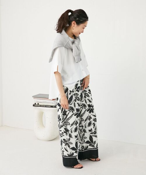 le.coeur blanc(ルクールブラン)の「2WAYジョーゼットブラウス(シャツ/ブラウス・レディース・オフホワイト/サックスブルー/ダークグレー/ネイビー/ブラック/カーキオリーブ/ピンク/ライトグレー・38)」の17枚目の写真