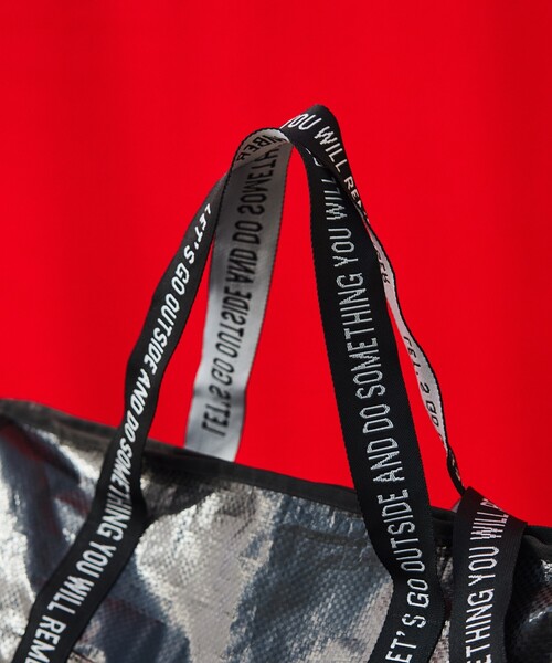 NANGA(ナンガ)の「NANGA × FREAK'S STORE/ナンガ × フリークスストア 別注 MULTI USE BAG マルチユース バッグ(トートバッグ・メンズ・ブラック・ONE SIZE)」の2枚目の写真