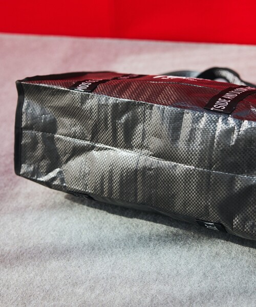 NANGA(ナンガ)の「NANGA × FREAK'S STORE/ナンガ × フリークスストア 別注 MULTI USE BAG マルチユース バッグ(トートバッグ・メンズ・ブラック・ONE SIZE)」の17枚目の写真