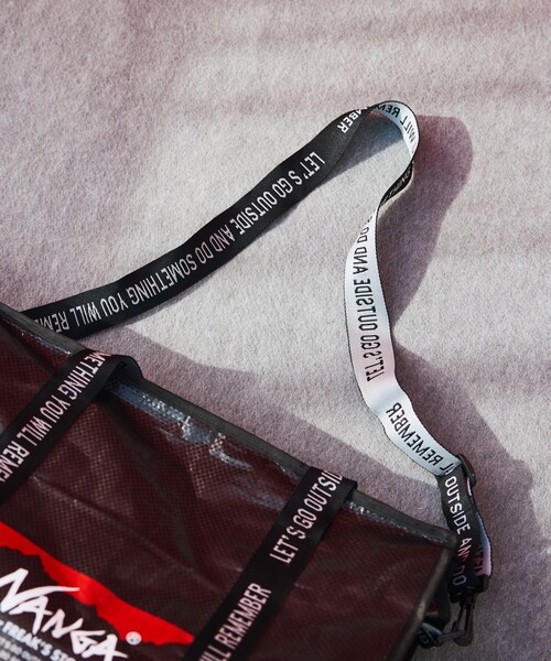 NANGA(ナンガ)の「NANGA × FREAK'S STORE/ナンガ × フリークスストア 別注 MULTI USE BAG マルチユース バッグ(トートバッグ・メンズ・ブラック・ONE SIZE)」の19枚目の写真