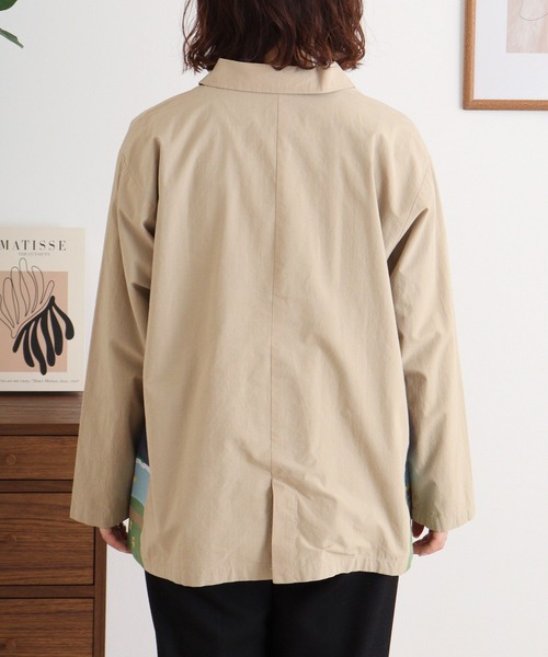 Emago(イマゴ)の「EMAGO 街並みパッチワーク刺繍ジャケット(テーラードジャケット・レディース・ベージュ/ブラック/カーキ・FREE)」の9枚目の写真