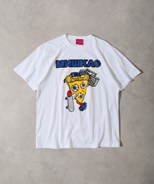 MISHKA（ミシカ）の「MISHKA TEE SHIRT ミシカ 半袖 Tシャツ（Tシャツ/カットソー・メンズ・ホワイト系3/ブラック系4/ホワイト系5/グレー/ブラック/ホワイト系/ホワイト系1/ホワイト系2/カーキ/ブラック系5/ブラック系/イエロー/イエロー系/ピンク系1/イエロー系1/ピンク系2/カーキ系/ベージュ/ホワイト/ピンク系/グリーン/ブラック系3/グリーン系/ホワイト系4/ホワイト系6/ブラック系2・XL/M/L）」の8枚目の写真
