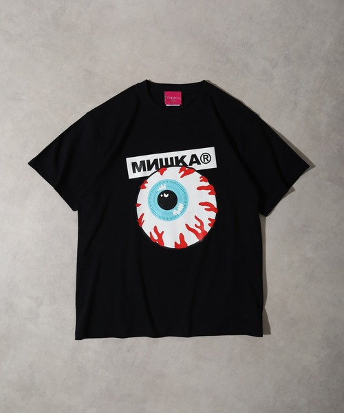 MISHKA（ミシカ）の「MISHKA TEE SHIRT ミシカ 半袖 Tシャツ（Tシャツ/カットソー・メンズ・ホワイト系3/ブラック系4/ホワイト系5/グレー/ブラック/ホワイト系/ホワイト系1/ホワイト系2/カーキ/ブラック系5/ブラック系/イエロー/イエロー系/ピンク系1/イエロー系1/ピンク系2/カーキ系/ベージュ/ホワイト/ピンク系/グリーン/ブラック系3/グリーン系/ホワイト系4/ホワイト系6/ブラック系2・XL/M/L）」の11枚目の写真