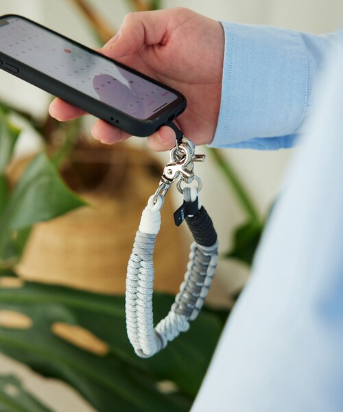A SCENE(エーシーン)の「A SCENE/エーシーン DESIGN PARACORD STRAP デザインパラコードストラップ(スマホグッズ・レディース・ブラック/その他/シルバー/イエロー/ピンク・ONE SIZE)」の6枚目の写真