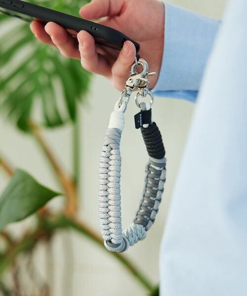 A SCENE(エーシーン)の「A SCENE/エーシーン DESIGN PARACORD STRAP デザインパラコードストラップ(スマホグッズ・レディース・ブラック/その他/シルバー/イエロー/ピンク・ONE SIZE)」の9枚目の写真