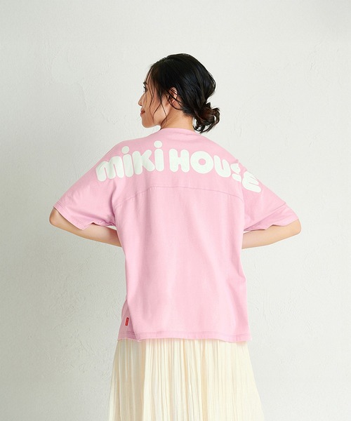 MIKI HOUSE(ミキハウス)の「【WEB限定】バックロゴ半袖Tシャツ(大人用)(Tシャツ/カットソー・レディース・イエロー/パープル/レッド/グリーン/ホワイト/ライトグリーン/ネイビー/ブルー・L(175-185cm)/M(165-175cm)/S(155-165cm))」の1枚目の写真