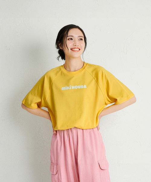 MIKI HOUSE(ミキハウス)の「【WEB限定】バックロゴ半袖Tシャツ(大人用)(Tシャツ/カットソー・レディース・イエロー/パープル/レッド/グリーン/ホワイト/ライトグリーン/ネイビー/ブルー・L(175-185cm)/M(165-175cm)/S(155-165cm))」の7枚目の写真