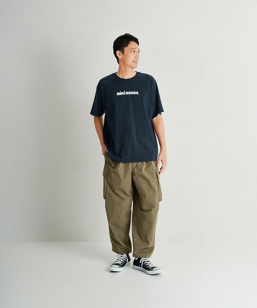 MIKI HOUSE(ミキハウス)の「【WEB限定】バックロゴ半袖Tシャツ(大人用)(Tシャツ/カットソー・レディース・イエロー/パープル/レッド/グリーン/ホワイト/ライトグリーン/ネイビー/ブルー・L(175-185cm)/M(165-175cm)/S(155-165cm))」の21枚目の写真