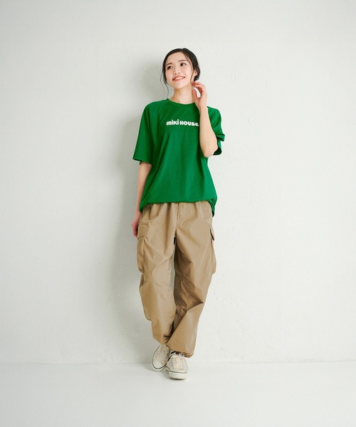 MIKI HOUSE(ミキハウス)の「【WEB限定】バックロゴ半袖Tシャツ(大人用)(Tシャツ/カットソー・レディース・イエロー/パープル/レッド/グリーン/ホワイト/ライトグリーン/ネイビー/ブルー・L(175-185cm)/M(165-175cm)/S(155-165cm))」の17枚目の写真