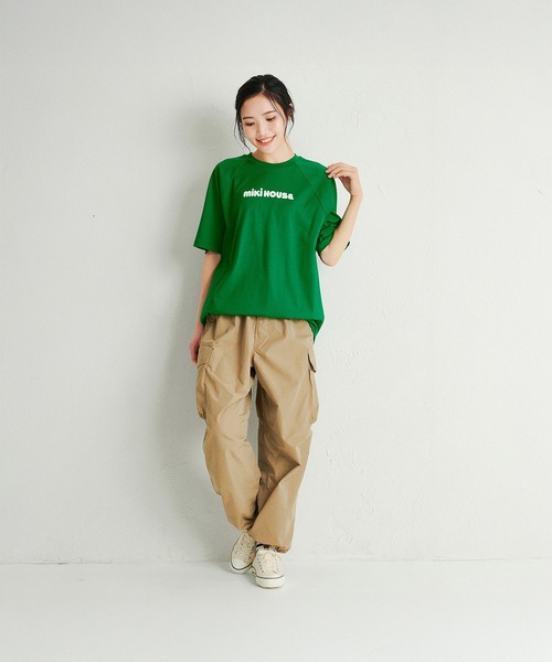 MIKI HOUSE(ミキハウス)の「【WEB限定】バックロゴ半袖Tシャツ(大人用)(Tシャツ/カットソー・レディース・イエロー/パープル/レッド/グリーン/ホワイト/ライトグリーン/ネイビー/ブルー・L(175-185cm)/M(165-175cm)/S(155-165cm))」の18枚目の写真