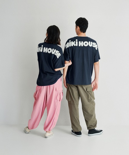 MIKI HOUSE(ミキハウス)の「【WEB限定】バックロゴ半袖Tシャツ(大人用)(Tシャツ/カットソー・レディース・イエロー/パープル/レッド/グリーン/ホワイト/ライトグリーン/ネイビー/ブルー・L(175-185cm)/M(165-175cm)/S(155-165cm))」の13枚目の写真
