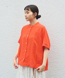 ユニ YUNI 小花刺繡 ノーカラー シャツ ブラウス トップス yuni（ユニ ）の「◎草花多色刺繍 ノーカラーブラウス（シャツ
