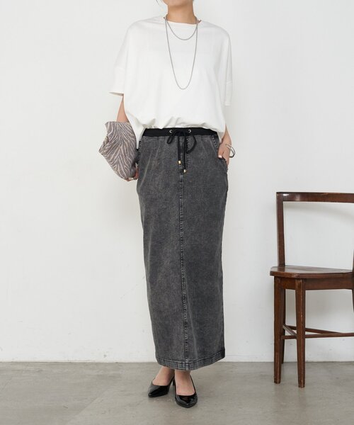 Jena espace merveilleux（ジェナ　エスパスメルヴェイユ）の「【ポンチョシルエットで可愛い／大人Tシャツ】バックテープカットソー（Tシャツ/カットソー・レディース・ライトグレー/チャコールグレー/オフホワイト・2/1）」の11枚目の写真