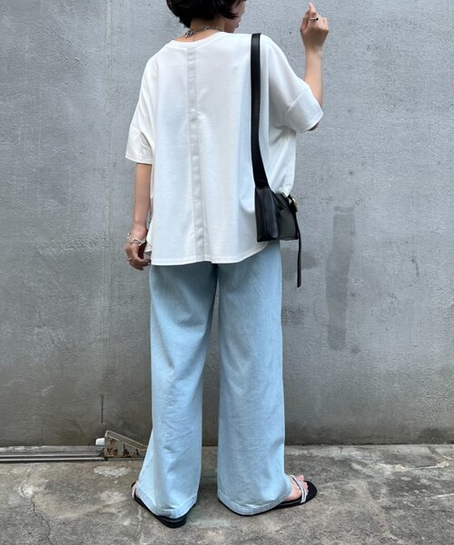 Jena espace merveilleux（ジェナ　エスパスメルヴェイユ）の「【ポンチョシルエットで可愛い／大人Tシャツ】バックテープカットソー（Tシャツ/カットソー・レディース・ライトグレー/チャコールグレー/オフホワイト・2/1）」の13枚目の写真