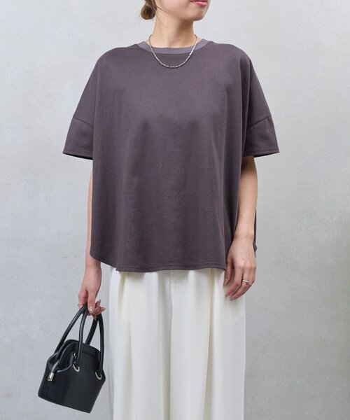 Jena espace merveilleux(ジェナ エスパスメルヴェイユ)の「【Tシャツなのに⁉ほんのりツヤ感ポンチョT】バックテープカットソー(Tシャツ/カットソー・レディース・ライトグレー/チャコールグレー/オフホワイト/ブラック/ブルー系その他・2/1)」の12枚目の写真