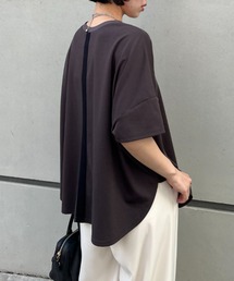 Jena espace merveilleux | 【ポンチョシルエットで可愛い／大人Tシャツ】バックテープカットソー(Tシャツ/カットソー)