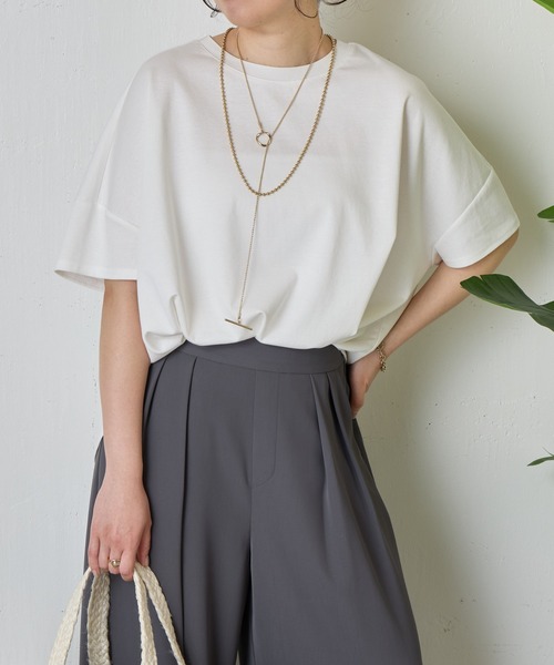 Jena espace merveilleux(ジェナ エスパスメルヴェイユ)の「【Tシャツなのに⁉ほんのりツヤ感ポンチョT】バックテープカットソー(Tシャツ/カットソー・レディース・ライトグレー/チャコールグレー/オフホワイト/ブラック/ブルー系その他・2/1)」の6枚目の写真