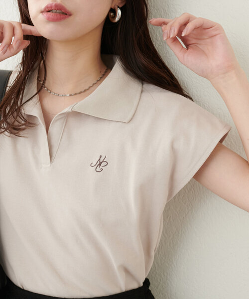 natural couture(ナチュラルクチュール)の「刺繍入りフレンチスリーブポロシャツ(Tシャツ/カットソー・レディース・ピンク/ベージュ/オフホワイト/グレー/ブラック・FREE)」の15枚目の写真