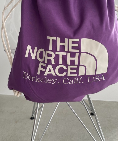 THE NORTH FACE(ザノースフェイス)の「【THE NORTH FACE】BIG LOGO STRING BAG(バックパック/リュック・レディース・ブラック/アイボリー/オレンジ/パープル/ピンク/グリーン・FREE)」の17枚目の写真