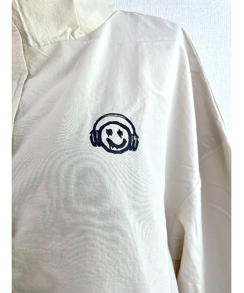 WORLD WIDE LOVE!（ワールドワイドラブ）の「スタンドカラーブルゾン（ブルゾン・レディース・ベージュ/アイボリー/ブラック・1）」の15枚目の写真