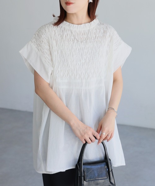 Riberry（リベリー）の「インド綿スモッキング刺繍フレアブラウス（シャツ/ブラウス・レディース・ブラック/オフホワイト・MEDIUM）」の5枚目の写真