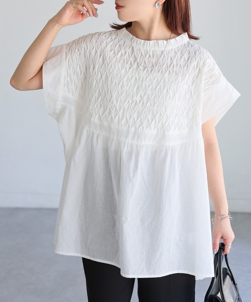 Riberry（リベリー）の「インド綿スモッキング刺繍フレアブラウス（シャツ/ブラウス・レディース・ブラック/オフホワイト・MEDIUM）」の4枚目の写真