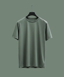 UNITED TOKYO（ユナイテッドトウキョウ）の「【残りわずか】QUICKDRY レギュラーTシャツ　日本製｜高機能｜速乾｜防シワ｜ヨレない｜夏服｜インナー（Tシャツ/カットソー）」