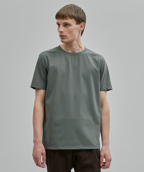 UNITED TOKYO（ユナイテッドトウキョウ）の「QUICKDRY レギュラーTシャツ　日本製｜コンパクトT｜高機能｜速乾（Tシャツ/カットソー・メンズ・ホワイト/ダークグレー/ブラック/カーキ/グレイッシュベージュ/ライトグレー・1/2/3/4）」の4枚目の写真