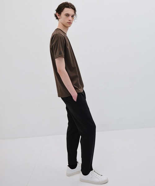 UNITED TOKYO（ユナイテッドトウキョウ）の「QUICKDRY レギュラーTシャツ　日本製｜コンパクトT｜高機能｜速乾（Tシャツ/カットソー・メンズ・ホワイト/ダークグレー/ブラック/カーキ/グレイッシュベージュ/ライトグレー・1/2/3/4）」の12枚目の写真