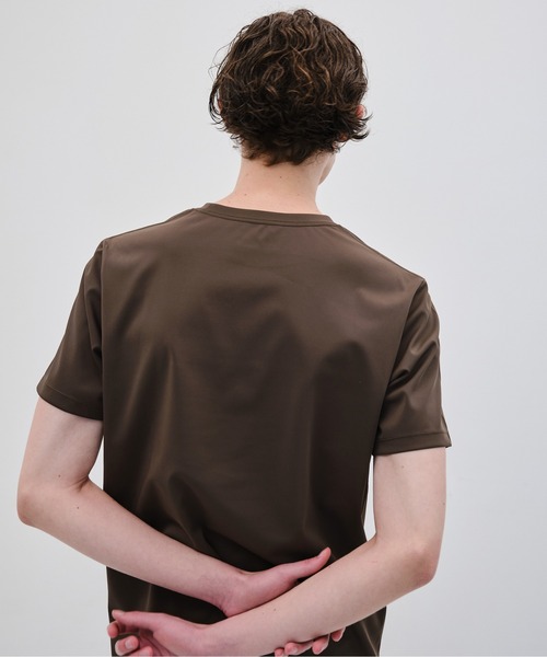 UNITED TOKYO（ユナイテッドトウキョウ）の「QUICKDRY レギュラーTシャツ　日本製｜コンパクトT｜高機能｜速乾（Tシャツ/カットソー・メンズ・ホワイト/ダークグレー/ブラック/カーキ/グレイッシュベージュ/ライトグレー・1/2/3/4）」の22枚目の写真