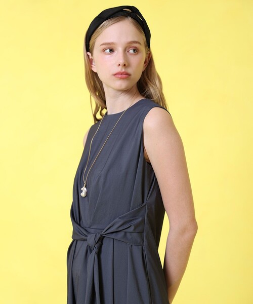 ANAYI（アナイ）の「ストレッチナイロンフロントツイスト ワンピース（ワンピース・レディース・ホワイト/ブルー/ダークインディゴブルー・38/36/34）」の11枚目の写真