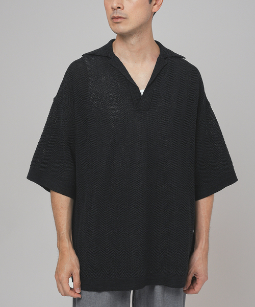 EDIFICE LA BOUCLE(エディフィスラブークル)の「LA BOUCLE (ラブークル) GIMA Chevrons ニットシャツ(ニット/セーター・メンズ・ブラック/ブラウン・2/3)」の1枚目の写真