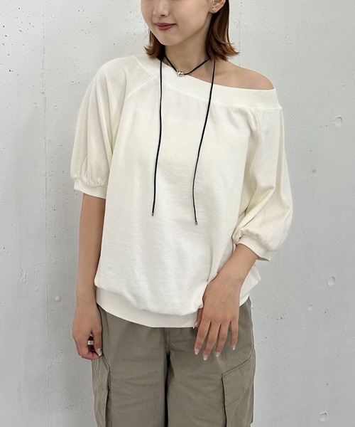 archives（アルシーヴ）の「ピグメントオフショルミドルスウェット（スウェット・レディース・ブラウン/ネイビー/アイボリー・MEDIUM）」の2枚目の写真