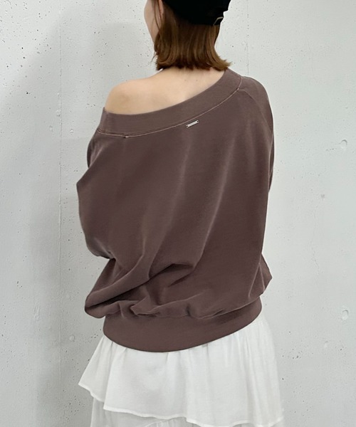 archives（アルシーヴ）の「ピグメントオフショルミドルスウェット（スウェット・レディース・ブラウン/ネイビー/アイボリー・MEDIUM）」の15枚目の写真